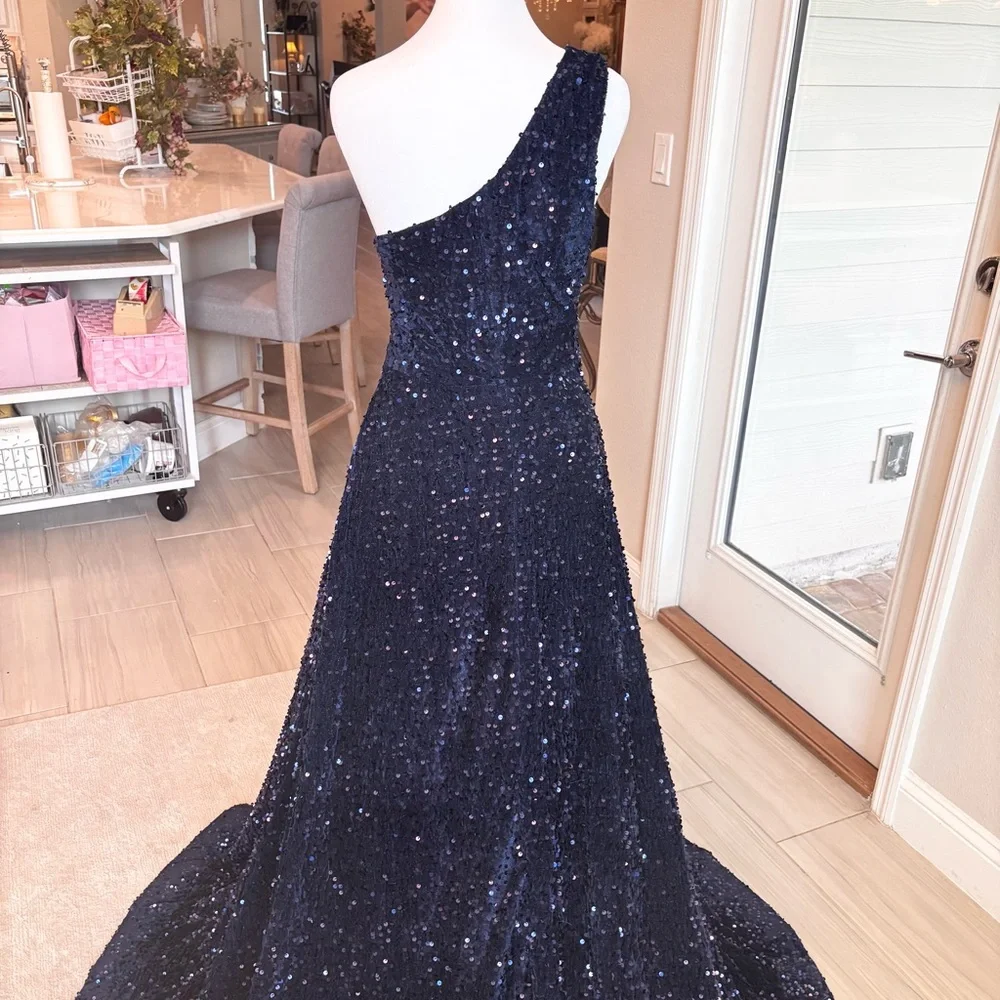 NEW Royal Blue Dress, Cobalt Blue, Dark Blue Velvet, Prom Dress, NWOT Size LG/14 - Picture 6 of 14